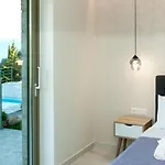Mylos Mountain Villas- Giorgio Áyios Nikítas