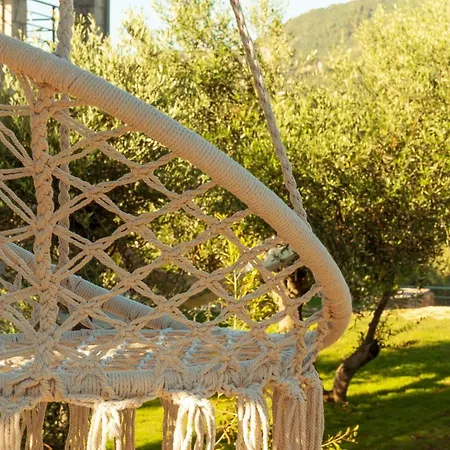 Mylos Mountain Villas- Giorgio Apartment